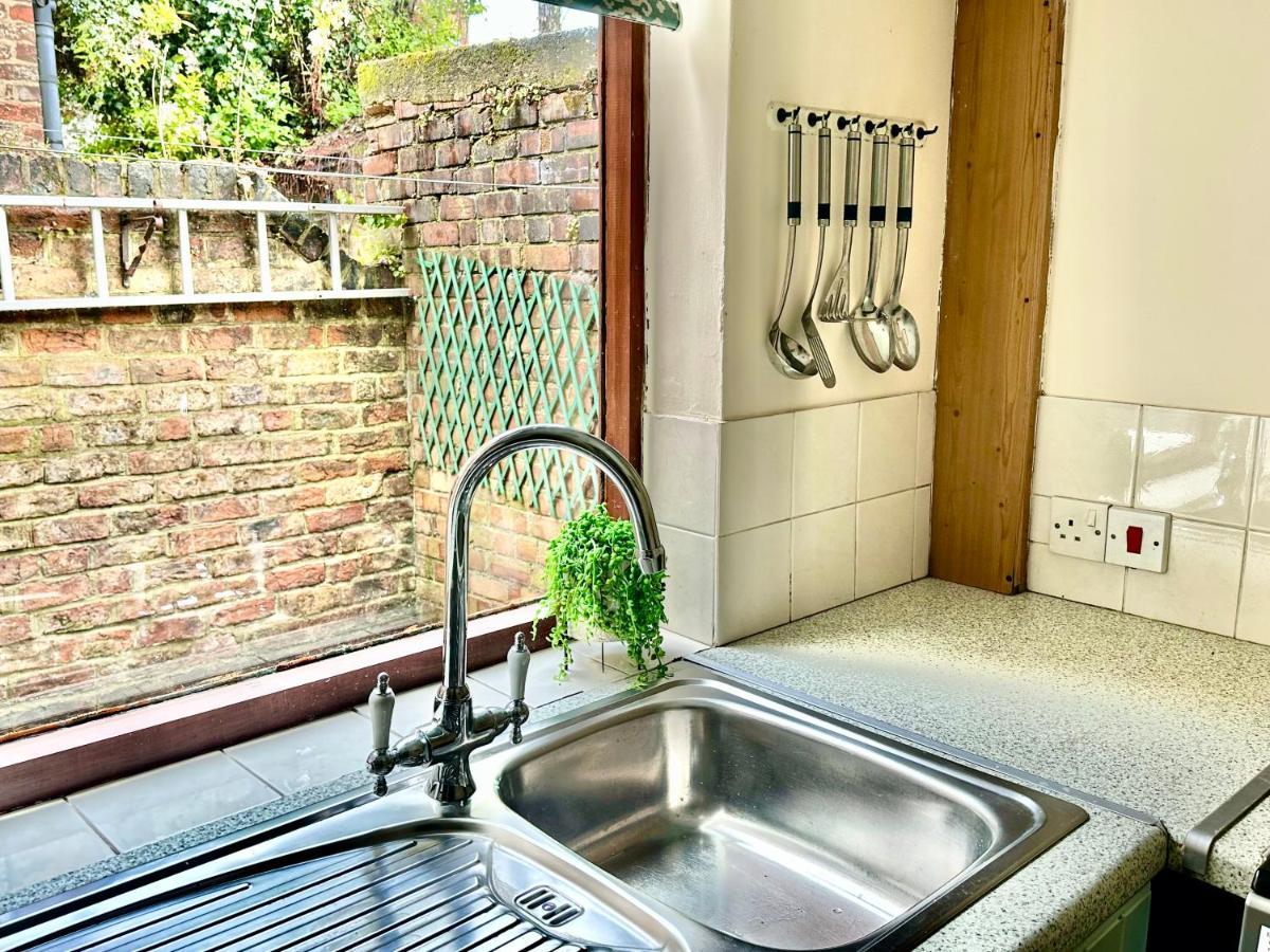 Villa Creaking York Exterior foto